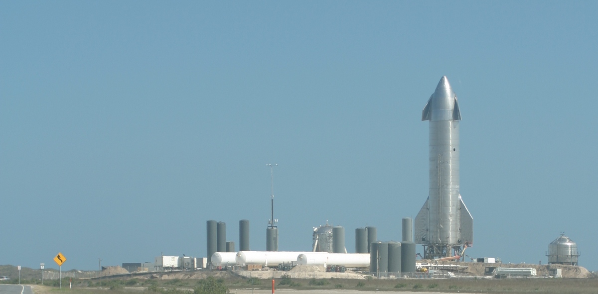 spi-shuttle service to Space Port ( gateway to Mars )Boca Chica - SpaceX launch site